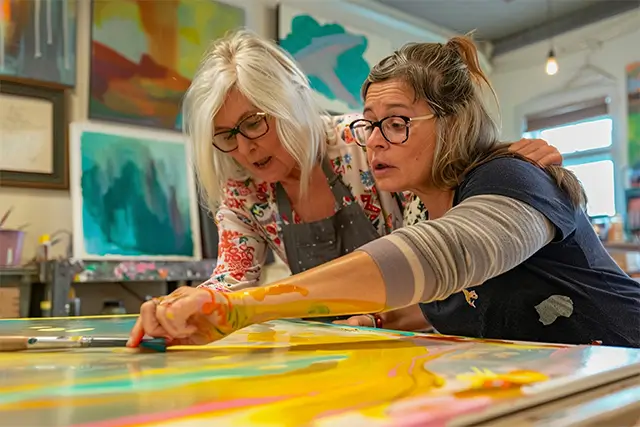 Künstler malen ein Bild